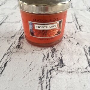 NEW Bath & Body Works SLATKIN & CO 4oz TROPICAL SPICE Candle Discontinued rare